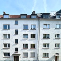 Helle 2-Raumwohnung mit Balkon und Garten im Klinikviertel!